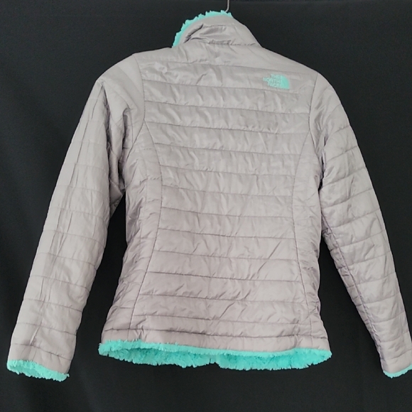 The North Face Girls Reversible Light Gray Puffer with Aqua Trim - Picture 3 of 7